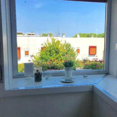 Apartament Ampio Pentalocale Con Giardino, Numana - N195